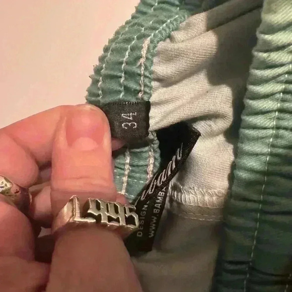 Vintage One of a kind Skater shorts street style pacsun Journeys - Picture 3 of 6